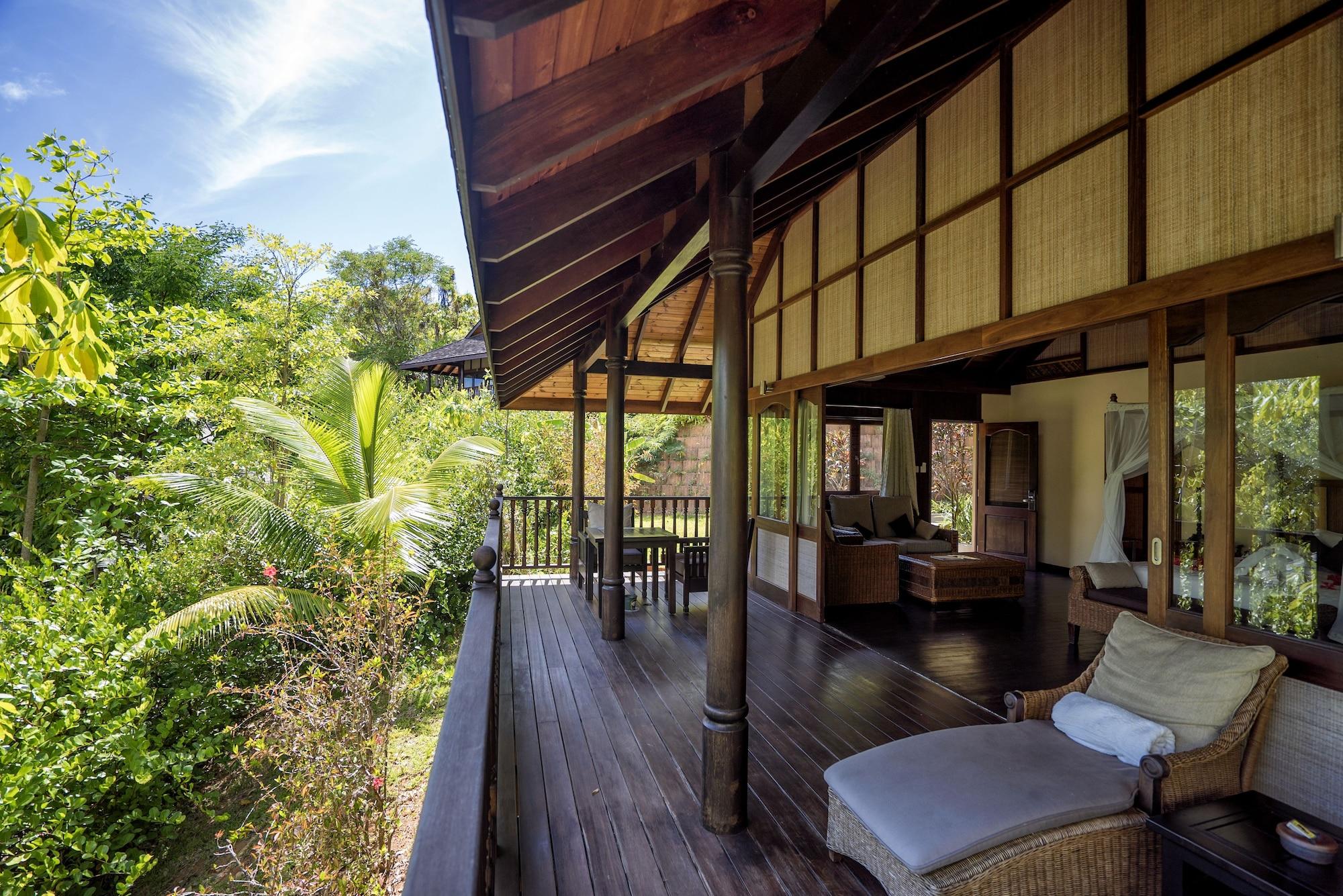 โรงแรมเคอร์ฟไอส์แลนด์รีสอร์ท Round Island ภายนอก รูปภาพ