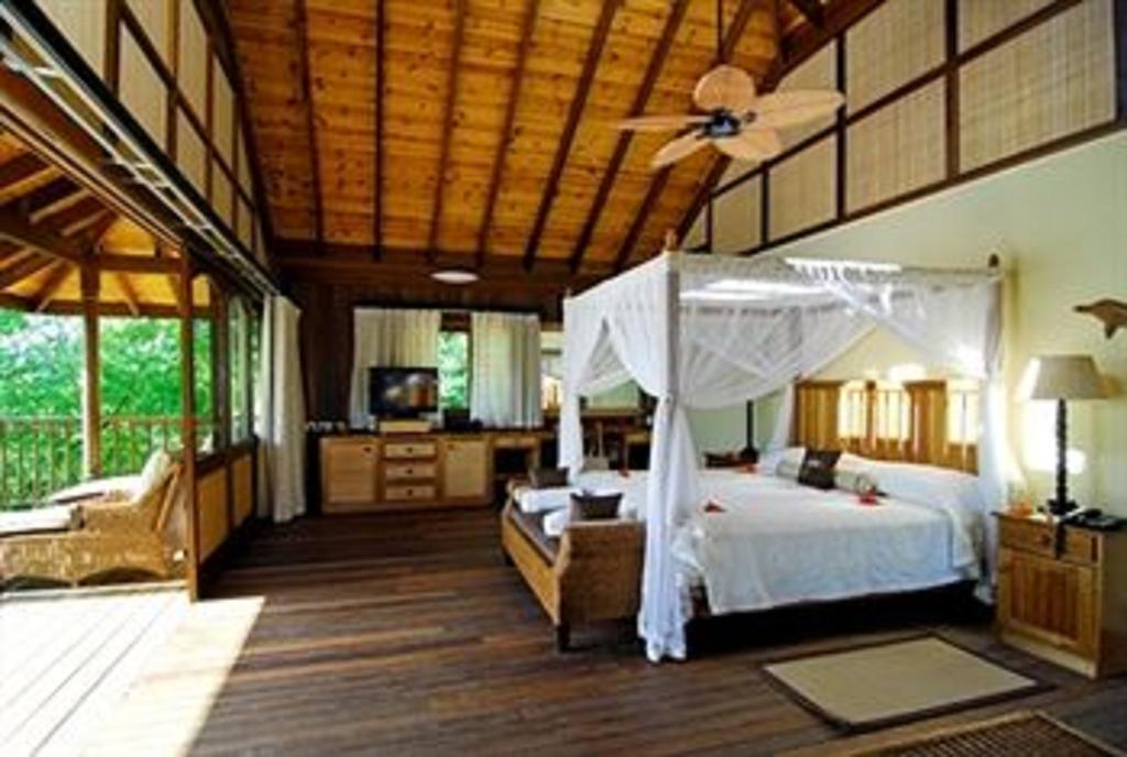 โรงแรมเคอร์ฟไอส์แลนด์รีสอร์ท Round Island ภายนอก รูปภาพ