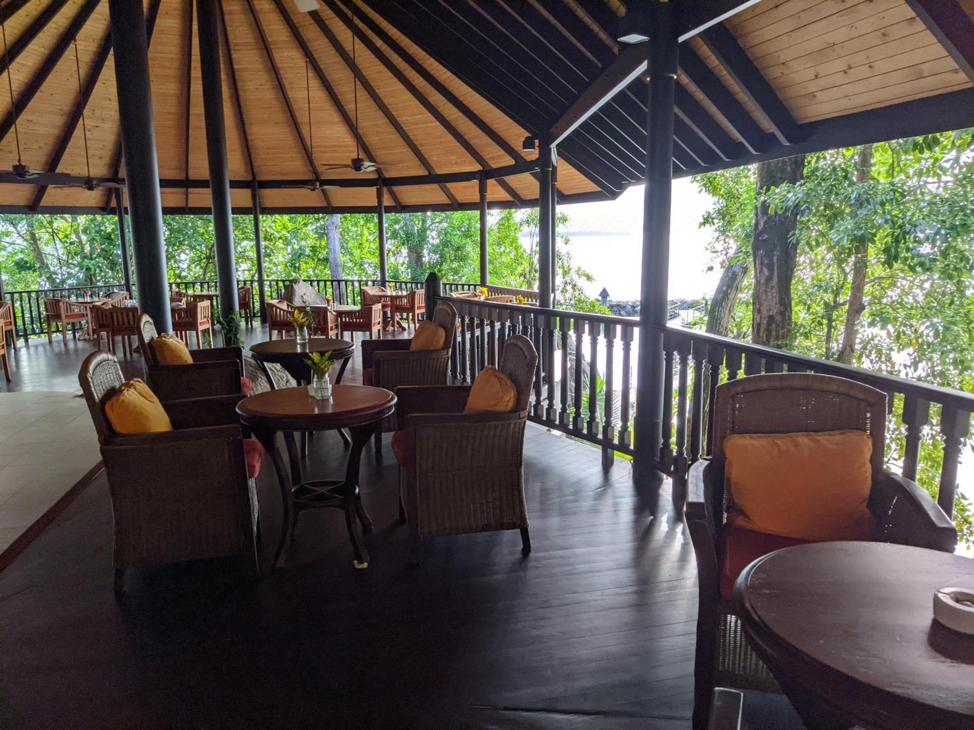 โรงแรมเคอร์ฟไอส์แลนด์รีสอร์ท Round Island ภายนอก รูปภาพ