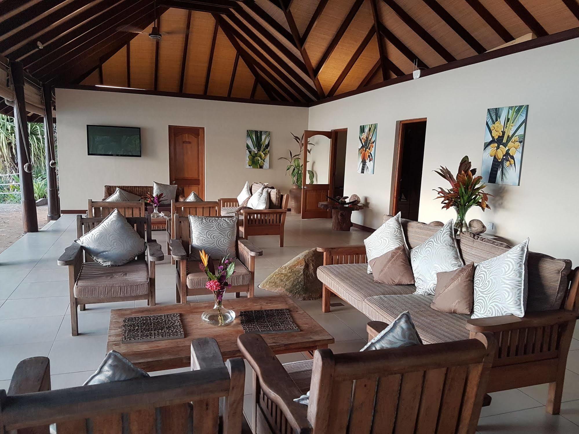 โรงแรมเคอร์ฟไอส์แลนด์รีสอร์ท Round Island ภายนอก รูปภาพ